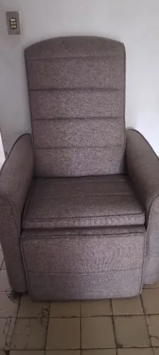 Poltrona reclinável