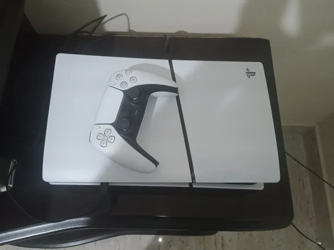Vendo Playstation 5 + jogos