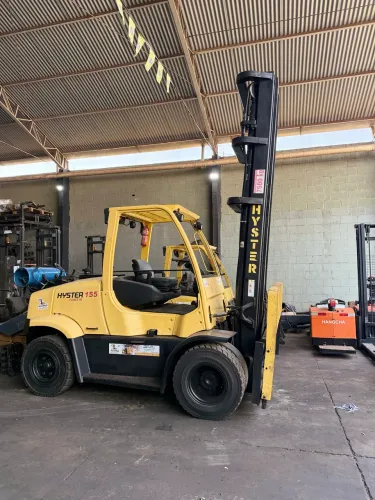 EMPILHADEIRA HYSTER MODELO : H155FT TORRE : TRIPLEX ESPECIAL DE 8,6 MTRS COM DESLOCADOR