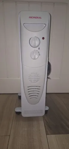 Aquecedor Elétrico a Óleo Mondial A-04 - 220 V - 1.500 W