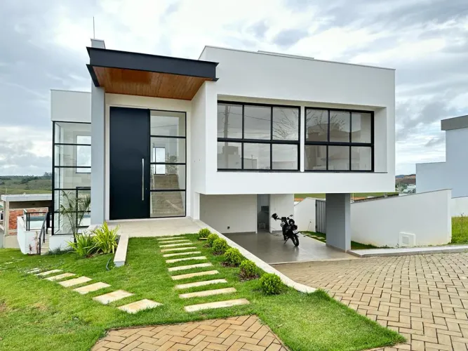 Linda casa no Condominio Alphaville