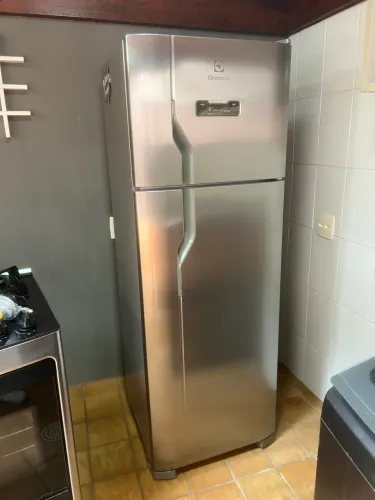 Geladeira / Refrigeração Electrolux Frost Free DFX39 (Inox)