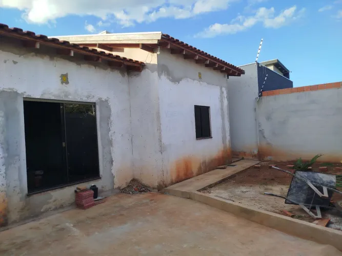 Vendo casa Cidade Jd I direto c proprietária 