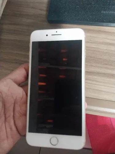 Vendo Iphone 8 plus pra retirar peças