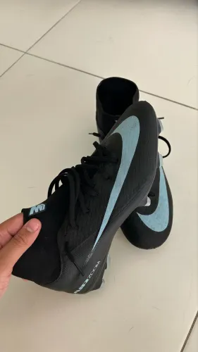 Chuteira Mercurial Academy n°39,5