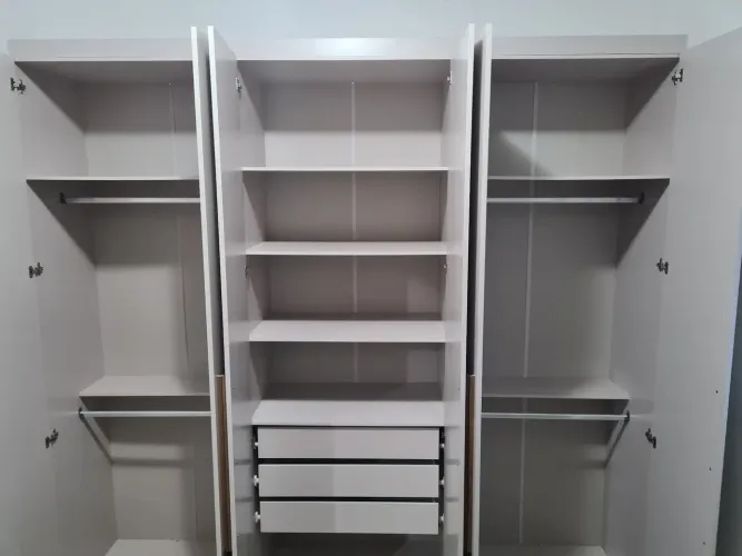Guarda Roupa Casal Grande (Barato)