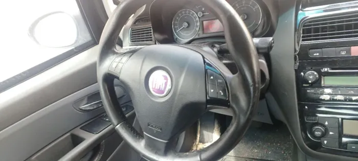 Fiat Linea Absolute 1.9/1.8 Flex Dualogic 4P 2010