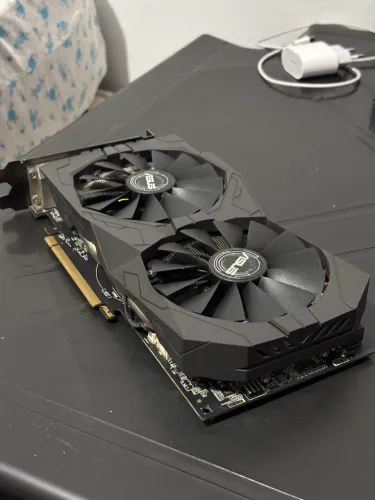 Placa de Vídeo ASUS ROG Strix RX 570 4GB GDDR5