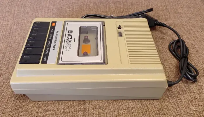 Toca Fitas K7 ( DataCorder ) Atari Program Recorder 410 P/ Atari XL -Ruim / Para Conserto