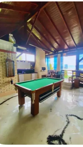 Casa com linda vista na caieira 