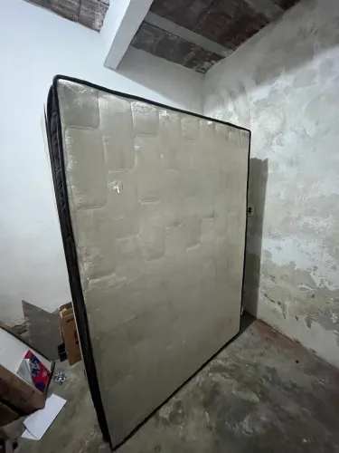 Cama de casal (usada)