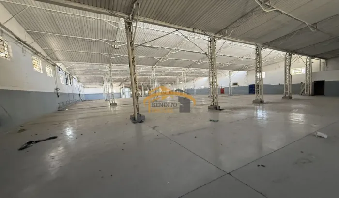 Galpão para locação no Jd. São Pedro em Osasco c/ 3.910m² - Pátio, Doca, Balança Rodoviári