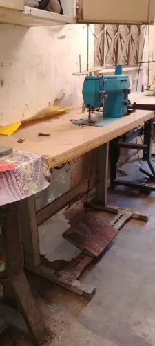 Vendo vaga zigue-zague. Marca 21 da singer. Nova.
