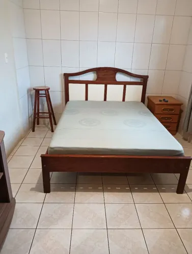 Alugo Casa Residencial próximo a Joaquina.