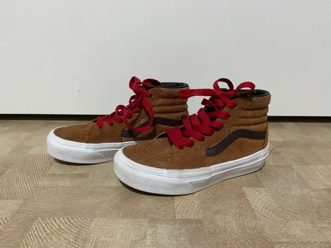 tênis vans botinha marrom 25
