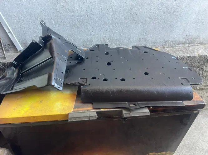 Peito de plástico original Honda City 2015