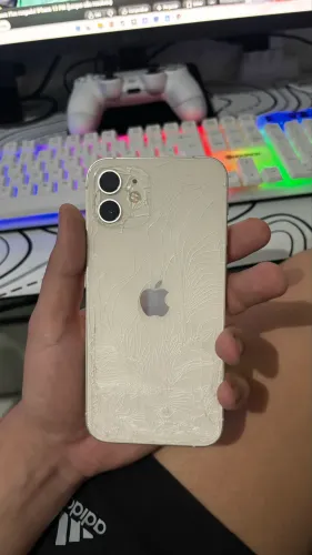 IPhone 12 (LEIA)