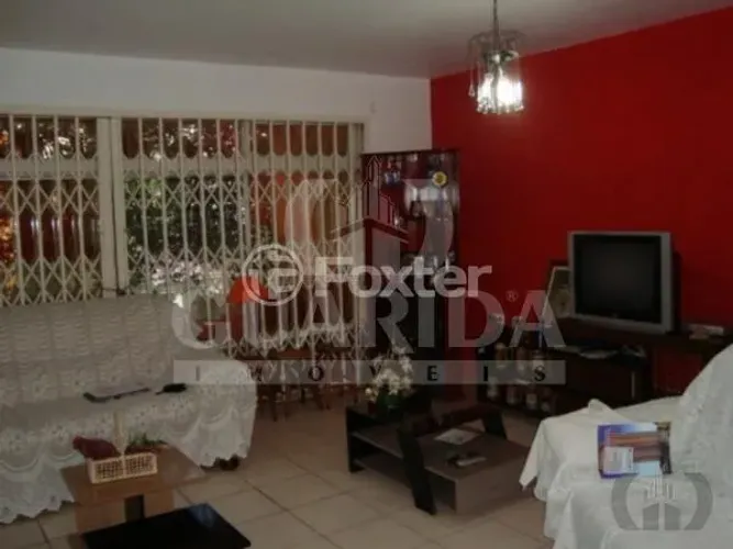 Casa à venda Rua Teixeira de Carvalho, Medianeira - Porto Alegre
