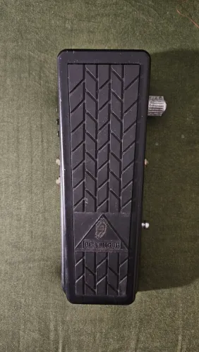Pedal Behringer Hell Babe Wah