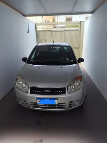 Ford Fiesta Sedan 1.0 8V Flex 4P 2008