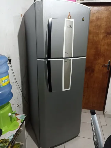GELADEIRA SEMINOVA NOVA