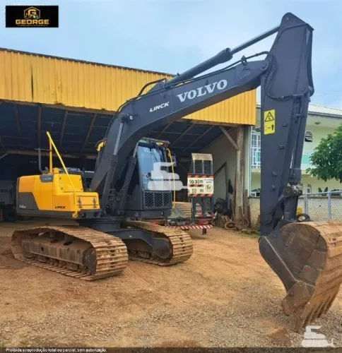 Escavadeira Volvo EC140DLCM - Único dono