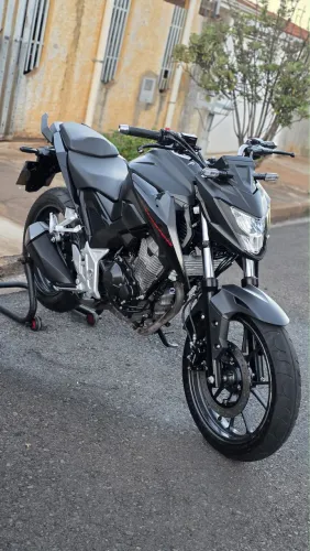 CB Twister 300F 2023