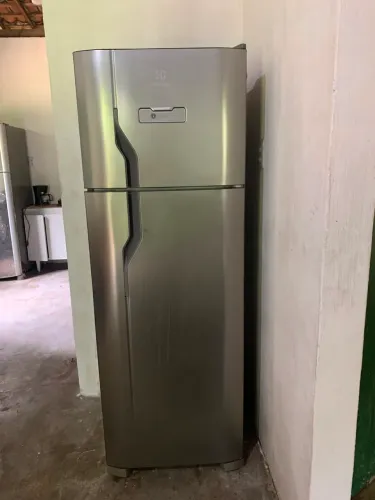 Geladeira Electrolux Frost Free 310L Duplex Cor Inox (TF39S)