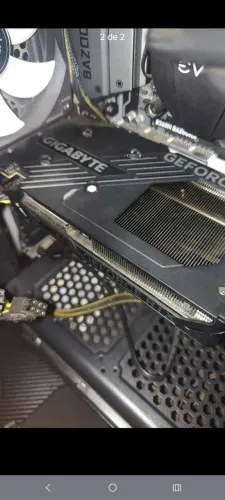 Placa de vídeo RTX 5060 Gigabyte Menos de 1 ano de uso