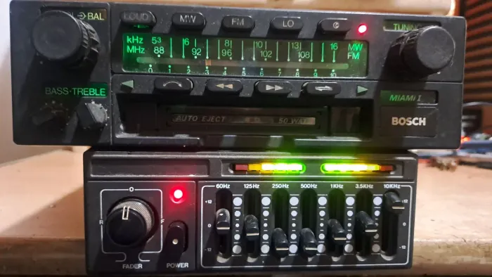Rádio Toca fitas Bosch Miami+Tojo Gr600