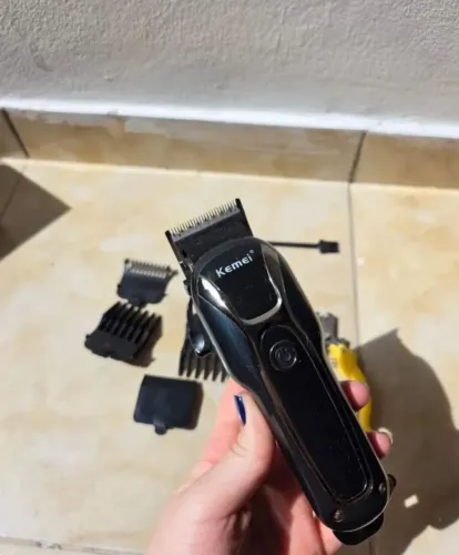 MAQUINA DE TODA PROFISSIONAL KEMEI