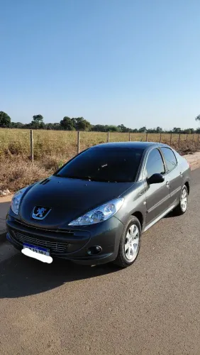 Peugeot 207 Sed. Passion XR Sport 1.4 Flex 8V 4P 2012