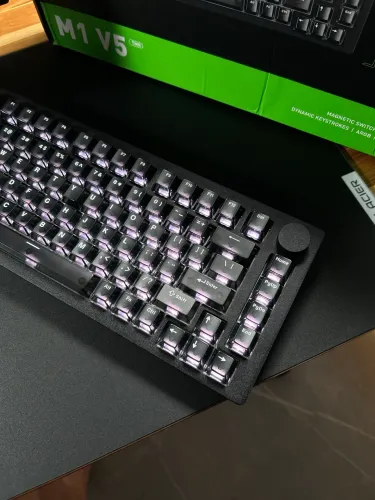 Monsgeek M1 V5 TMR - Novo