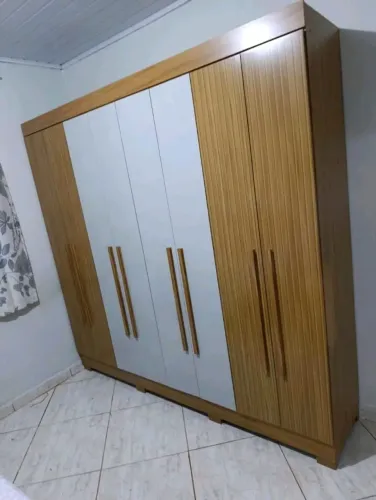 Guarda roupas novo