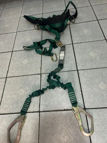 Cinto de segurança trabalho em altura 