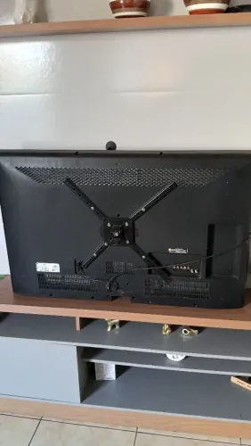Tv LG 42 polegadas com defeito
