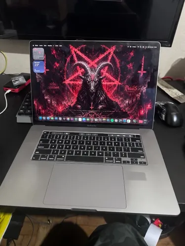 MacBook Pro 16? 2019 i7 16GB - Excelente Estado - R$ 4.200