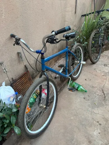 Vendo bike só pega e andar