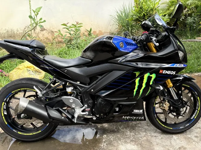 Yamaha YZF R-3 Monster 2021