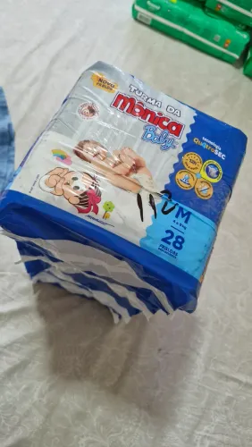 112 Undades de Fralda Turma da Monica Quatro Sec Tamanho M 4 a 9kg