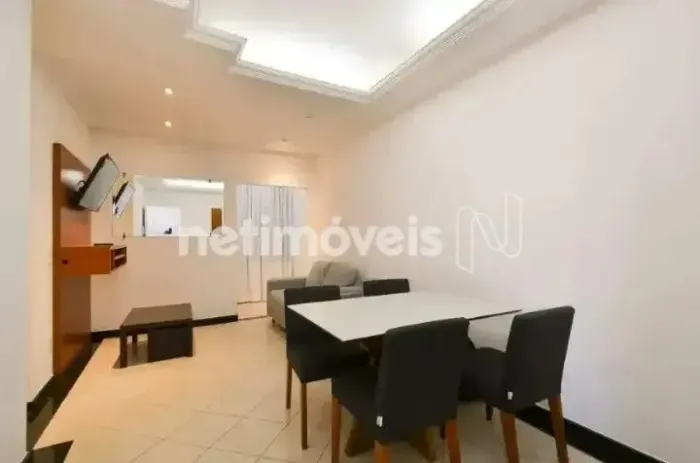 Apartamento 3 Quartos (1 Suíte) 100% Mobiliado para Locação no Sagrada Família  63m²;