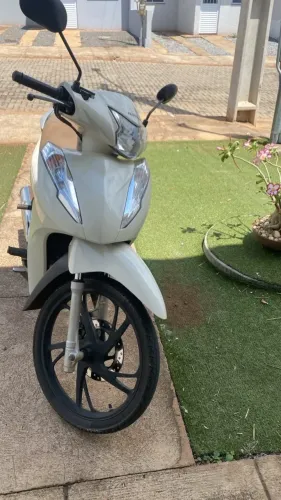 Biz 125 2022 R$15.500,00