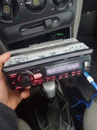 Radio Pioneer, funcionando perfeitamente.
