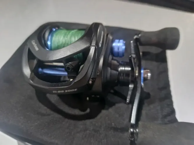 Kit de pesca carretilha e vara BG