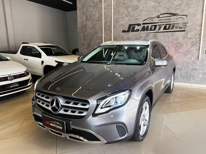 Mercedes-Benz GLA 200 Adv. 1.6/1.6 TB 16V Flex Aut. 2020