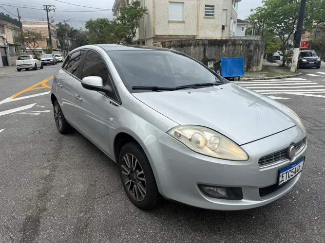 Fiat Bravo Essence 1.8 Flex 16V 5P 2013
