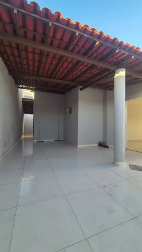 Vendo casa de 3/4 sendo duas suítes na Santa Monica