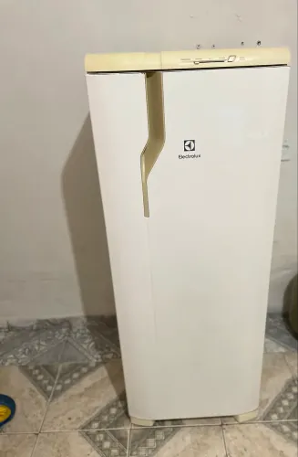 Geladeira FAÇO ENTREGA 