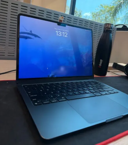 MacBook Air 13 M3 2024 8GB 256GB Meia-noite