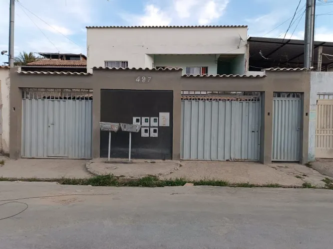 Vendo 4 casas , oportunidade pra quem deseja adquirir um investimento 4 casas de aluguel.